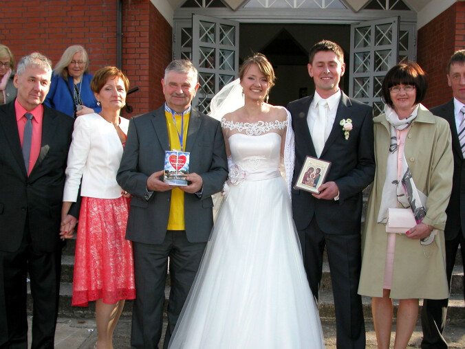 Zamiast ślubnych kwiatów – datek dla hospicjum - grafika