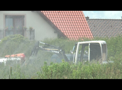 Uszkodzony rurociąg - ewakuacja - grafika