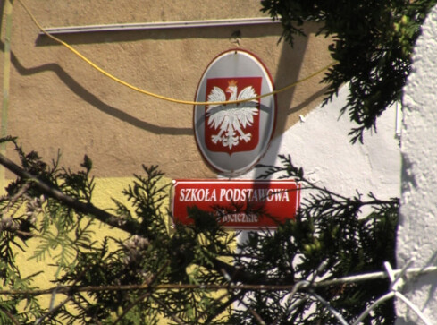 Nauczyciel przyznał się do molestowania - grafika