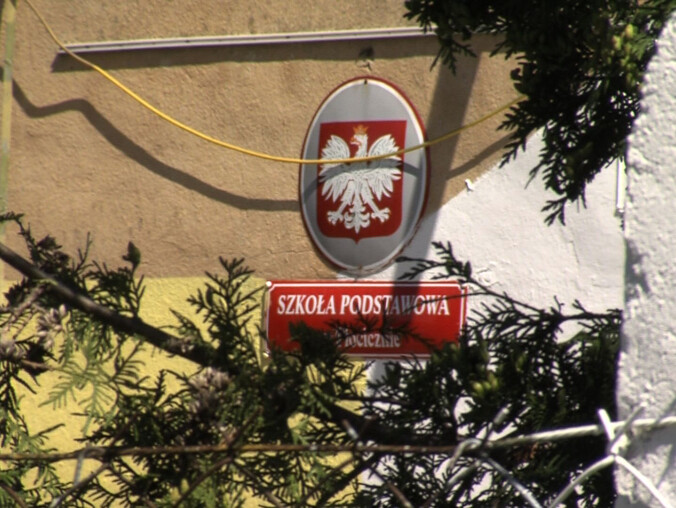 Nauczyciel przyznał się do molestowania - grafika