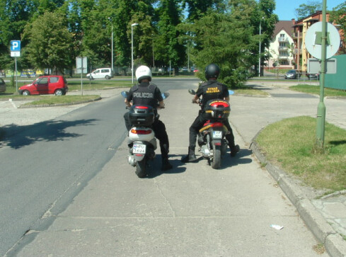 Straż i policja - wspólnie - grafika