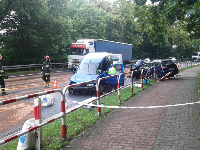 Poranne zderzenie na krajówce - grafika