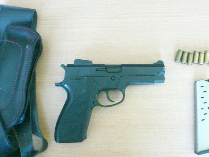 Miał broń, nie miał na nią zezwolenia - grafika