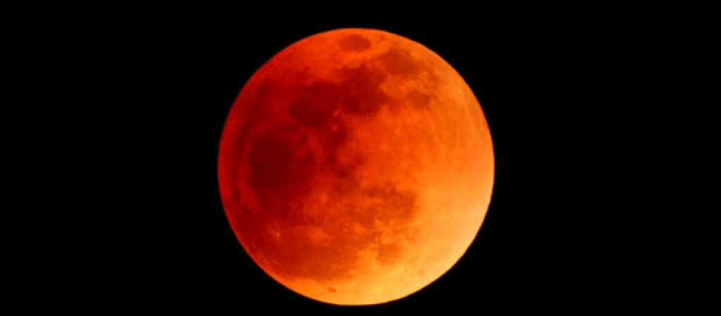 Krwawe zaćmienie Superksiężyca