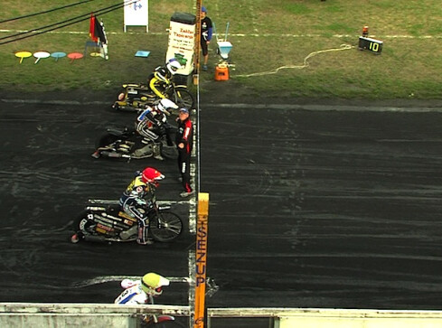 Polonia pokonała Wybrzeże. Awans w zasięgu ręki! - grafika