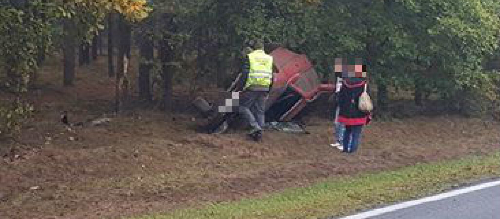 Dachowanie - cudem nikomu nic się nie stało