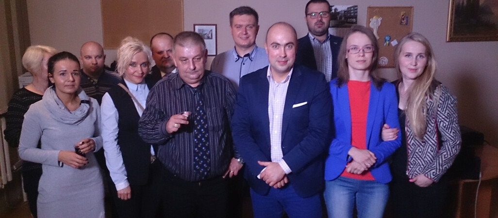 PiS wygrało wybory w kraju. Wieczór wyborczy za nami