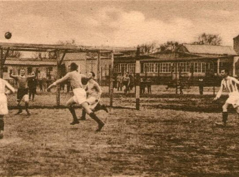 Masz stare zdjęcia stadionu przy Okrzei? - grafika