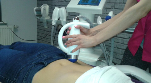 Jak pozbyć się niechcianego tłuszczyku i cellulitu? - grafika