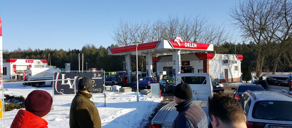 Protest kierowców na stacjach paliw w Złotowie