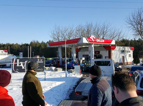 Protest kierowców na stacjach paliw w Złotowie - grafika