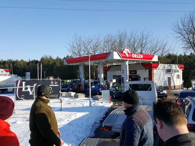 Protest kierowców na stacjach paliw w Złotowie - grafika