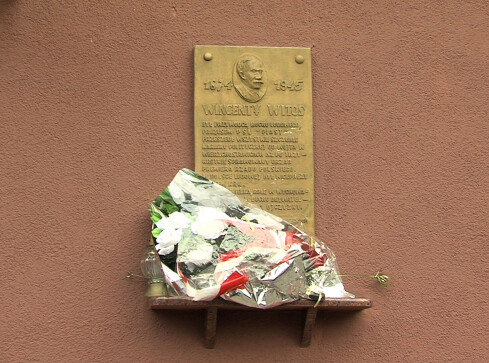 Komu postawić w Pile pomnik? - grafika