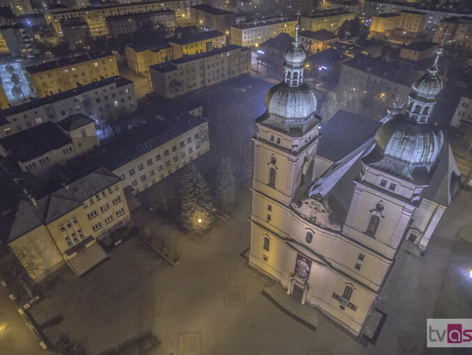 W obiektywie: Nocna Piła z lotu ptaka - grafika