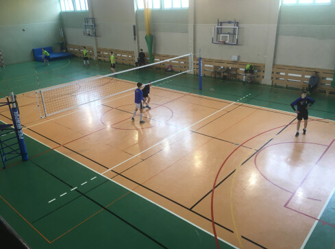 ZS3 triumfuje w siatkarskim turnieju szkół w Pile - grafika