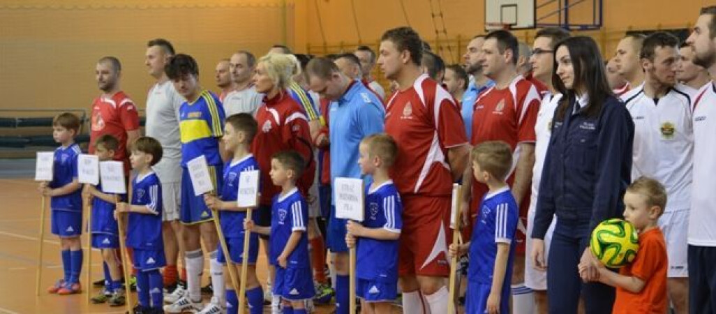 Mundurowi z klasą. Zebrali prawie 5 tys. zł dla Pauliny!