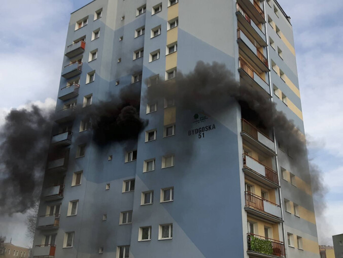 Dwa dni, dwa wieżowce i dwie tragedie - grafika