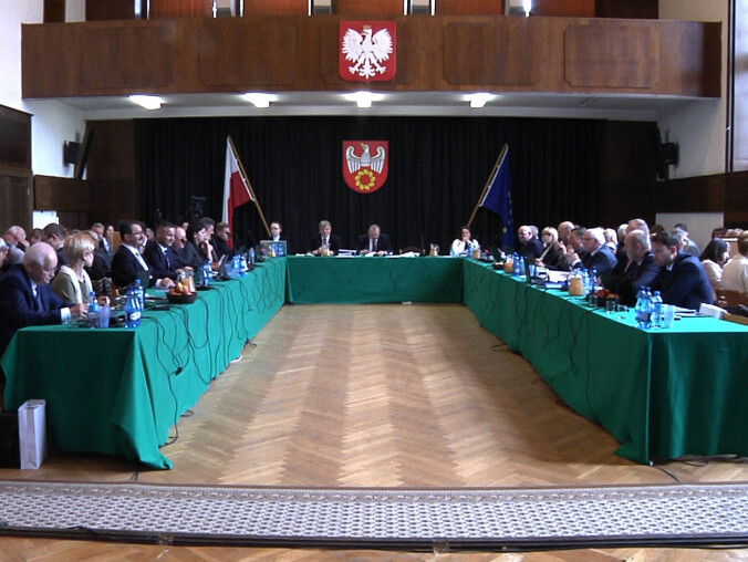 Skarbnik powiatu pilskiego zrezygnowała z funkcji - grafika