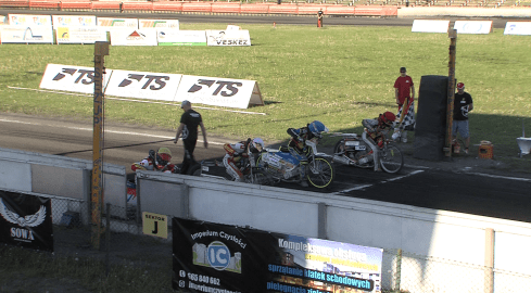 Turniej juniorów na żużlu - grafika