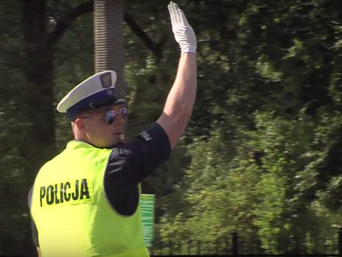 Ponad sto km na godzinę w obszarze zabudowanym - grafika