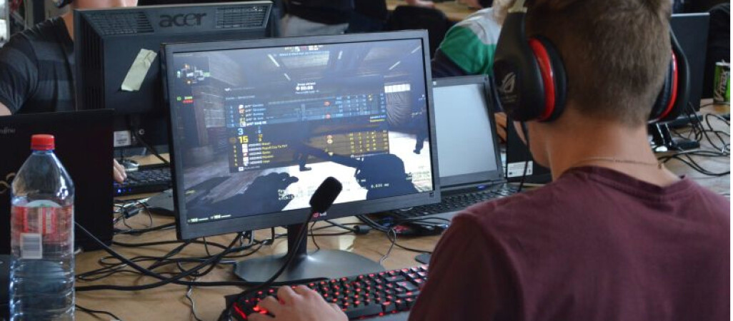 Pila LAN 2 - turniej gier sieciowych w Pile