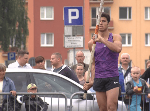 Uliczne skoki o tyczce ponownie w Pile - grafika