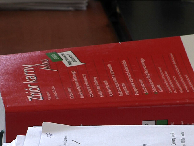 Przez dwa lata znęcał się nad rodziną - grafika