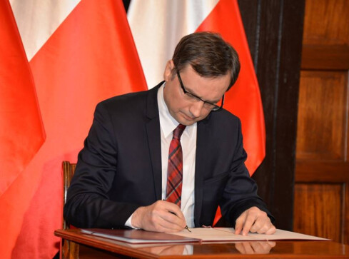 Minister Ziobro zabrał głos w sprawie gwałtu w Pile - grafika