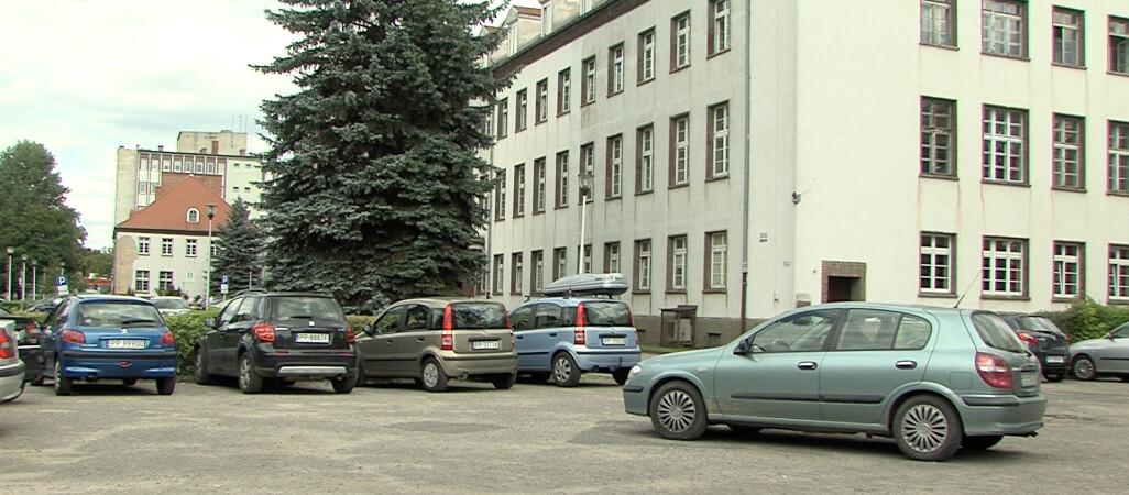 Przy starostwie będzie nowy parking dla interesantów