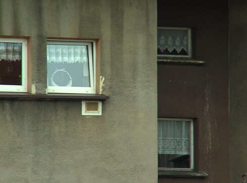 Miasto Piła remontuje mieszkania Romów - grafika