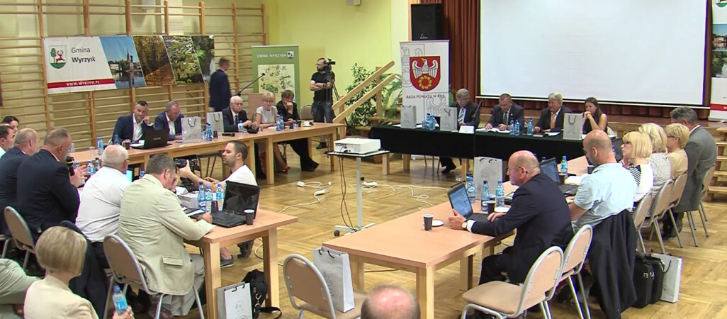 Spór o finanse na wyjazdowej sesji Rady Powiatu