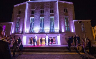 Imprezowy weekend: Festiwal Teatrów Światła i koncerty