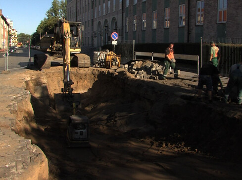 Pod Szkołą Policji odkryto stary cmentarz - grafika