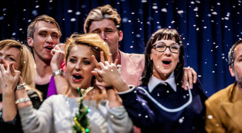 Wiemy kto dziś wybierze się do Teatru - grafika