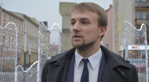 Błażej Parda w komisji śledczej - grafika