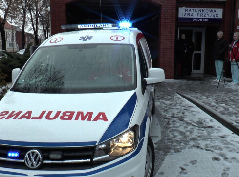 Nowa karetka dla szpitala w Czarnkowie - grafika
