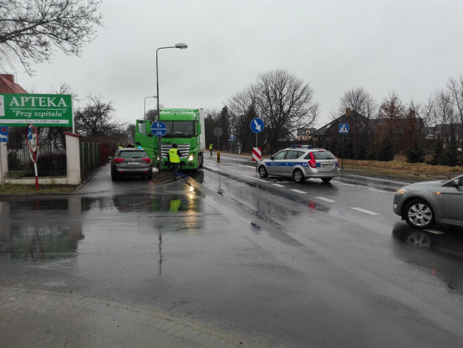 Zmarła kobieta potrącona przez ciężarówkę - grafika