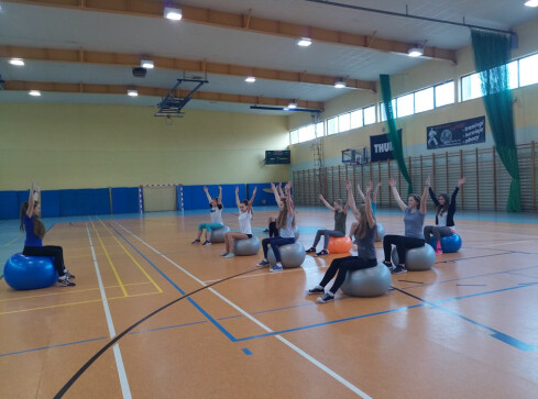 LO i Gimnazjum w Krzyżu ,,Szkołami aktywnego wypoczynku'' - grafika