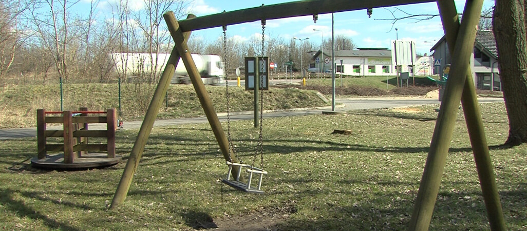 Zdewastowane place zabaw w Wałczu?