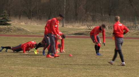 Polska młodzieżówka wygrywa przy pełnym stadionie! - grafika