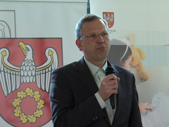 Zbadano 2600 osób... - grafika