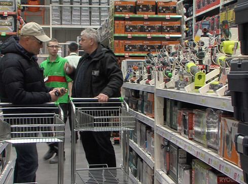 Leroy Merlin w Pile. Tłumy na otwarciu? - grafika