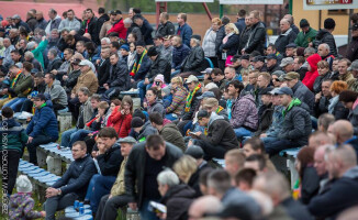 Polonia zwycięża w meczu na szczycie. Nowy lider