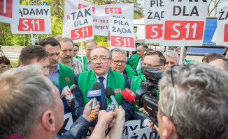 Samorządowcy blokowali krajówkę w Pile