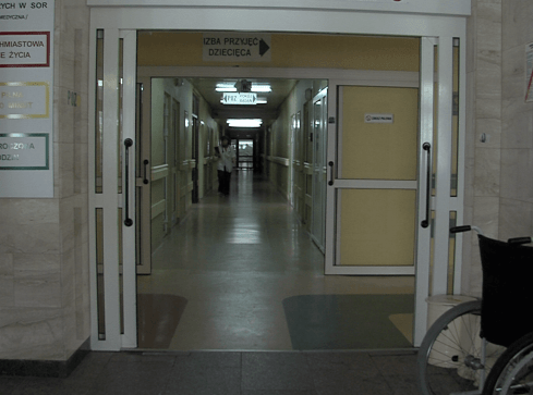 W Pile zmarła 2-latka. Lilka została pobita? - grafika