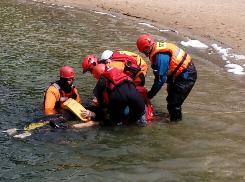 Strażacy szkolili się w ratownictwie wodnym - grafika