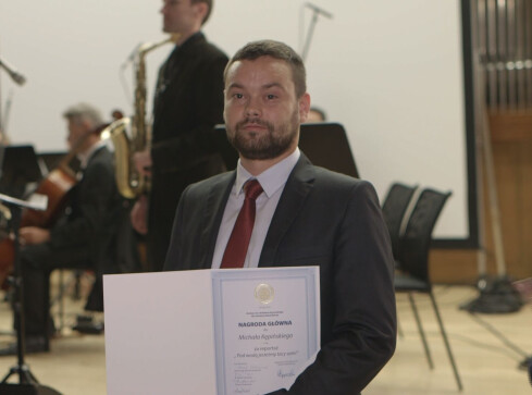 Dziennikarz TV ASTA nagrodzony przez Rotary - grafika