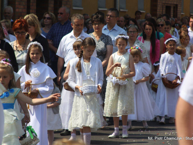 Procesje Bożego Ciała i zmiana rozkładu autobusów - grafika