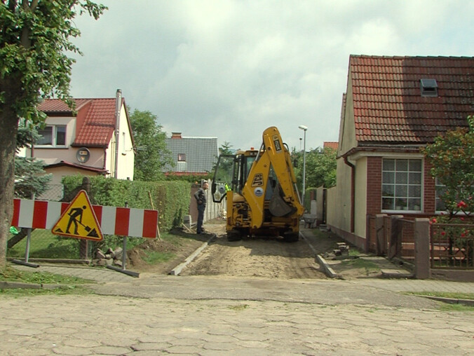 Na spacer nowym chodnikiem - grafika