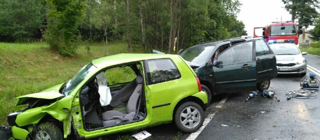 Wypadek na DK11. Dwie osoby ranne